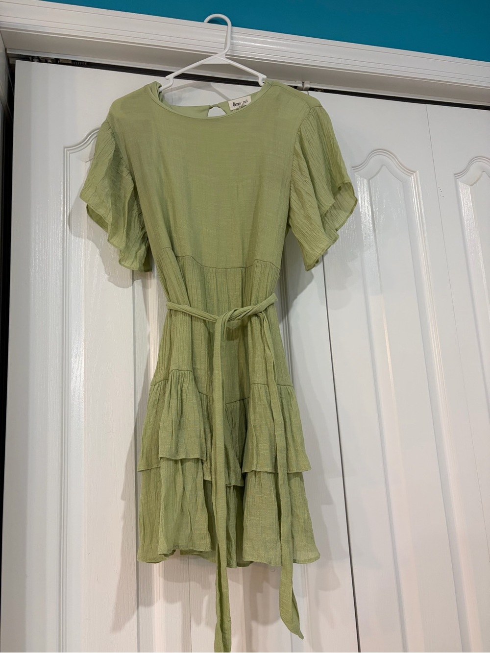 Light Green Tiered Short Sleeve Dress with Tie Waist
